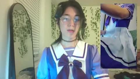 deciduousdoll online show from 11/09/25, 06:44