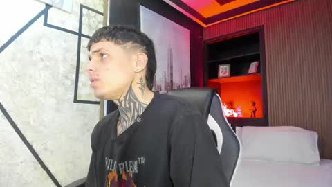 declan_fox online show from 09/28/25, 03:56