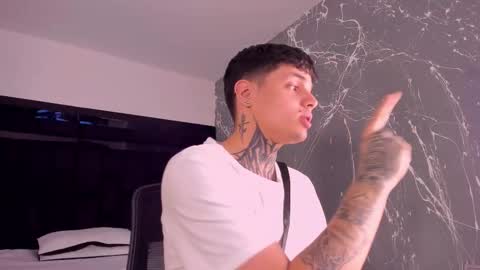 declan_fox online show from 10/30/25, 03:52