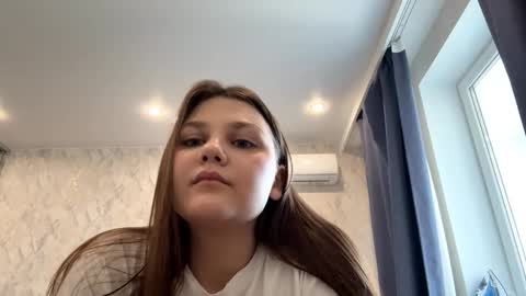 Snapshot of dedegoepel chatting on 09/22/25, 12:18 Jesica online show from 09/22/25, 12:18