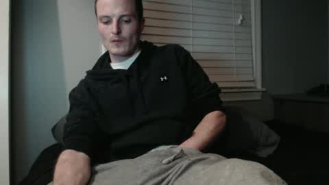 Snapshot of dee4dayz19 chatting on 12/21/24, 03:36 Dee4dayz online show from 12/21/24, 03:36