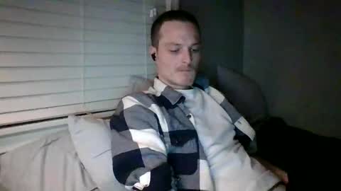 Snapshot of dee4dayz19 chatting on 01/10/25, 01:21 Dee4dayz online show from 01/10/25, 01:21