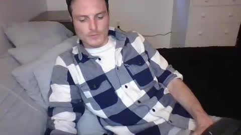 Snapshot of dee4dayz19 chatting on 10/26/25, 10:36 Dee4dayz online show from 10/26/25, 10:36