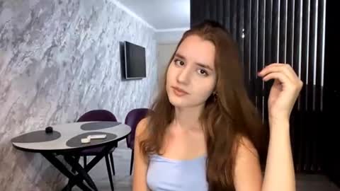 Snapshot of deeannballmann chatting on 09/21/25, 05:03 Anna online show from 09/21/25, 05:03