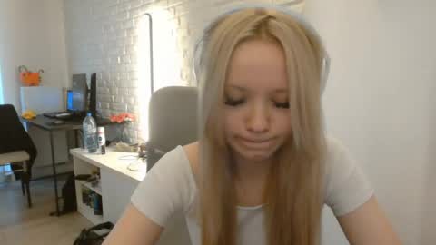 Amanda online show from 06/02/26, 06:54