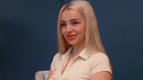 DeeaVIP online show from 04/25/26, 06:16