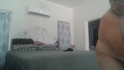 Snapshot of deepdiveme chatting on 10/25/25, 07:52 deepdiveme online show from 10/25/25, 07:52