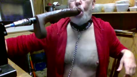 Snapshot of deepthroat227 chatting on 01/11/25, 09:46 Deepthroat My Big Dildos online show from 01/11/25, 09:46