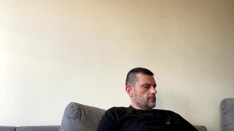 Snapshot of defloy chatting on 11/12/25, 08:15 Defloy online show from 11/12/25, 08:15