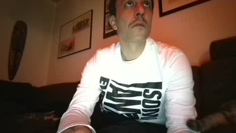 Snapshot of degrandis chatting on 02/16/25, 05:15 Luka Magic online show from 02/16/25, 05:15