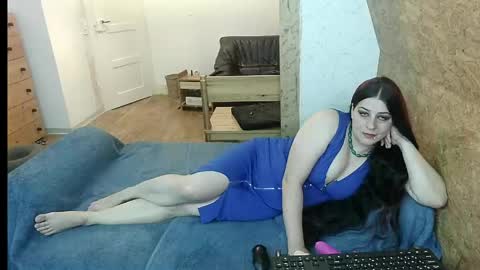 deinekatze online show from 06/07/26, 08:23