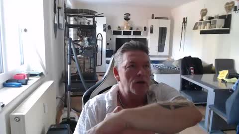 deinprinz2312 online show from 06/01/26, 08:16