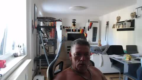 deinprinz2312 online show from 06/25/26, 10:42