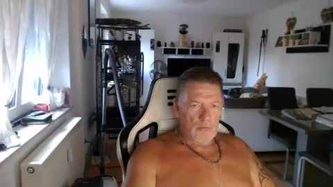 deinprinz2312 online show from 08/05/26, 04:48