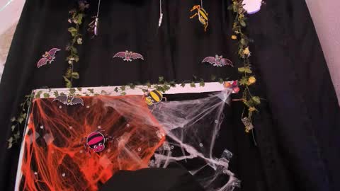 deisyharper online show from 10/31/25, 06:14