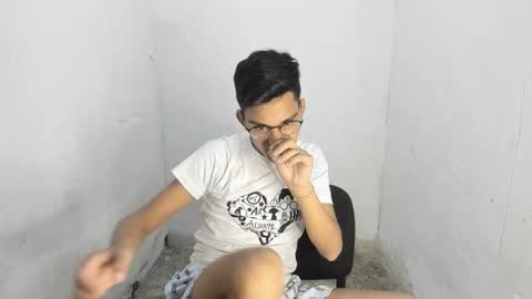 Snapshot of deivi_colins chatting on 10/26/25, 12:16 deivi_colins online show from 10/26/25, 12:16