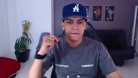 Snapshot of deivid_santoss chatting on 09/20/25, 05:52 Deivid online show from 09/20/25, 05:52