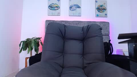 Snapshot of deivid_santoss chatting on 09/27/25, 01:54 Deivid online show from 09/27/25, 01:54