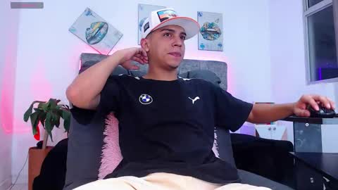 Snapshot of deivid_santoss chatting on 11/02/25, 01:08 Deivid online show from 11/02/25, 01:08