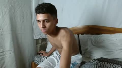 Snapshot of deivy_skinny01 chatting on 11/04/25, 01:38 Deivy online show from 11/04/25, 01:38