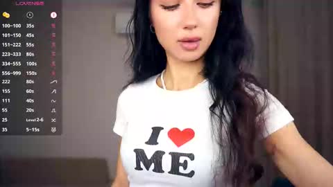 Hello everyone Im Tessa Make yourself comfortable. Were going to have fun together  online show from 09/21/25, 07:43