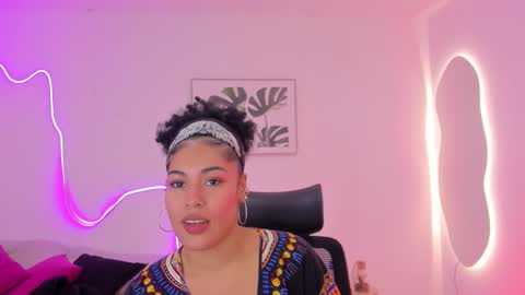 D E L A Y L  A online show from 10/13/25, 09:37