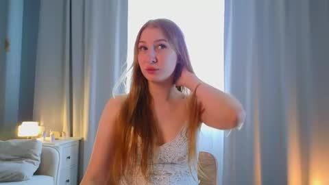 Snapshot of delenavanhekken chatting on 06/07/26, 04:16 Jennyblonde and Violetredhead online show from 06/07/26, 04:16