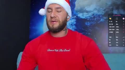 Snapshot of delessandro_world chatting on 12/14/25, 02:06 Delessandro online show from 12/14/25, 02:06