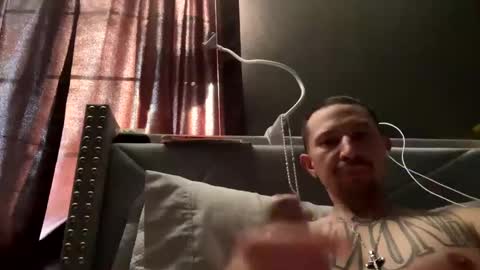 Snapshot of delgadomalo13 chatting on 12/01/24, 07:58 delgadomalo13 online show from 12/01/24, 07:58