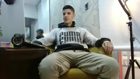 delglo online show from 10/08/25, 08:39