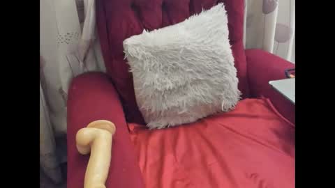 Snapshot of deli_la chatting on 12/13/24, 09:02 deli_la online show from 12/13/24, 09:02