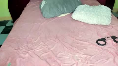 Snapshot of deli_la chatting on 10/28/25, 08:51 deli_la online show from 10/28/25, 08:51