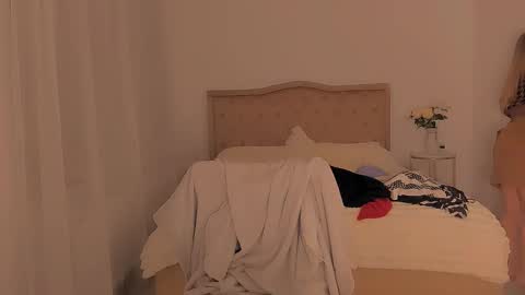 Snapshot of deliadelicious chatting on 02/21/25, 10:17 deliadelicious online show from 02/21/25, 10:17