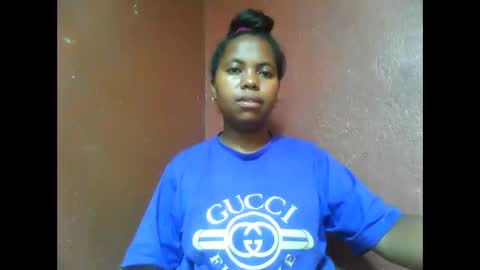 deliah712909 online show from 01/02/25, 08:17
