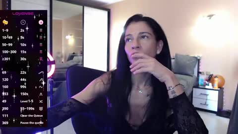 Snapshot of delicatekisss chatting on 11/03/25, 10:27 Nicole online show from 11/03/25, 10:27