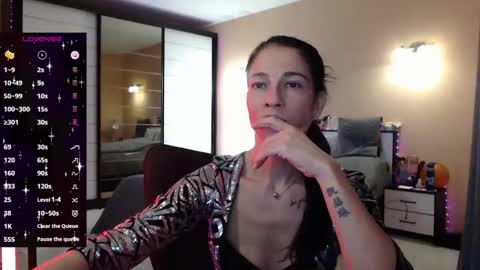 Snapshot of delicatekisss chatting on 11/19/25, 09:20 Nicole online show from 11/19/25, 09:20