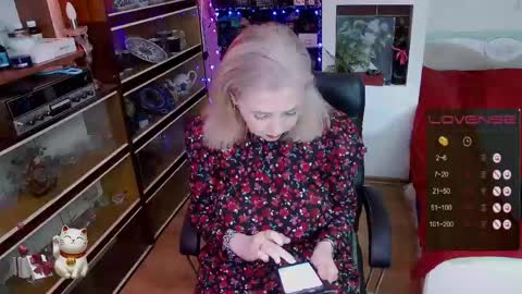 Delicacat online show from 06/02/26, 10:06