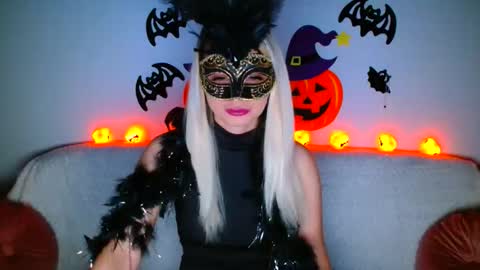 Snapshot of deliciaalove chatting on 10/31/25, 09:27 deliciaalove online show from 10/31/25, 09:27