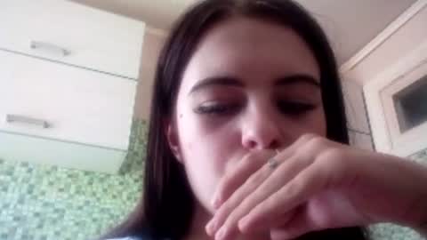 Kiki online show from 06/18/26, 09:14