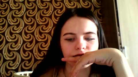 Kiki online show from 07/17/26, 06:09