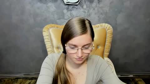 Snapshot of deliciouskate chatting on 01/12/25, 03:25 Kate online show from 01/12/25, 03:25