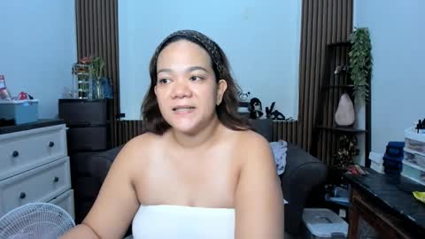 delightfulcurvy online show from 10/23/25, 06:45