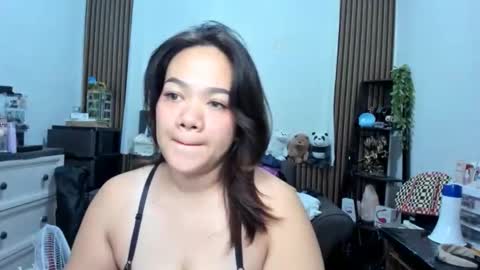 Snapshot of delightfulcurvy chatting on 02/12/26, 11:11 delightfulcurvy online show from 02/12/26, 11:11