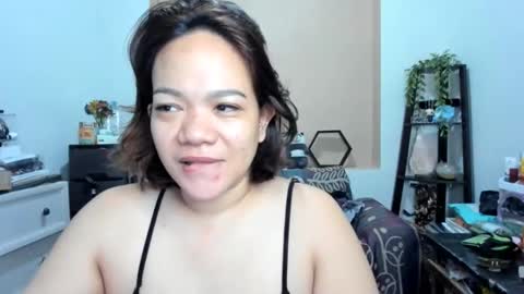 Snapshot of delightfulcurvy chatting on 03/21/26, 12:26 delightfulcurvy online show from 03/21/26, 12:26