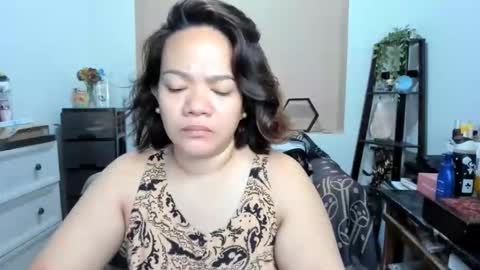 Snapshot of delightfulcurvy chatting on 03/31/26, 11:05 delightfulcurvy online show from 03/31/26, 11:05