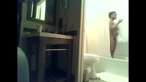 delightfuldark online show from 01/08/25, 03:17