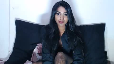 Snapshot of delilah_blazee chatting on 01/26/25, 06:16 Delilah Blaze online show from 01/26/25, 06:16