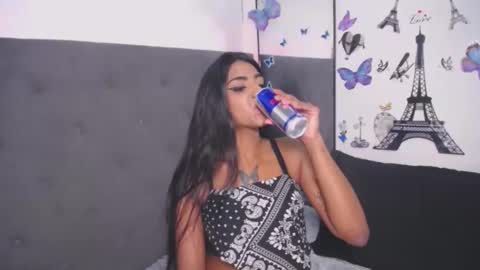 Snapshot of delilah_blazee chatting on 09/15/25, 10:21 Delilah Blaze online show from 09/15/25, 10:21