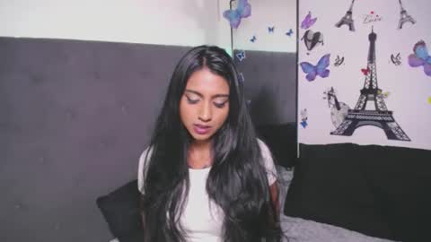 Snapshot of delilah_blazee chatting on 10/20/25, 08:04 Delilah Blaze online show from 10/20/25, 08:04