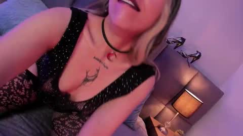 della online show from 10/10/25, 09:47